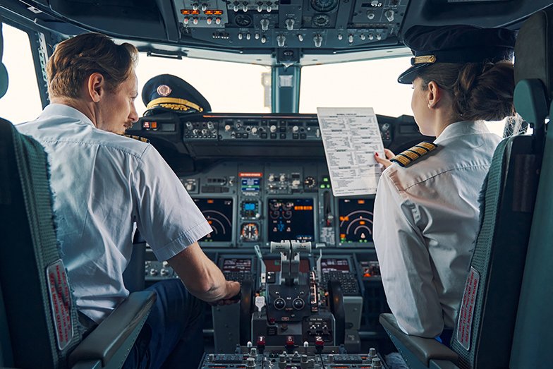 Pilot Maaşı 2026: Pilotlar Ne Kadar Maaş Alıyor? Kaptan ve İkinci Pilot Maaşları