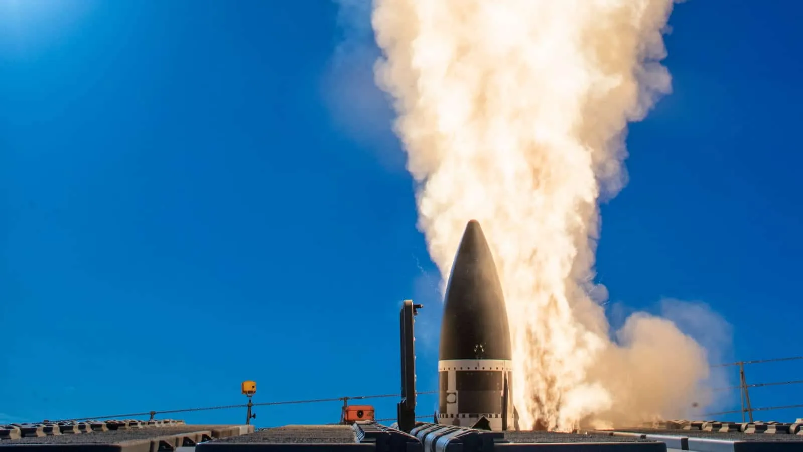 Raytheon’dan Balistik Füze Savunmasında Dev Hamle: 745 Milyon Dolarlık SM-3 IIA Sözleşmesi